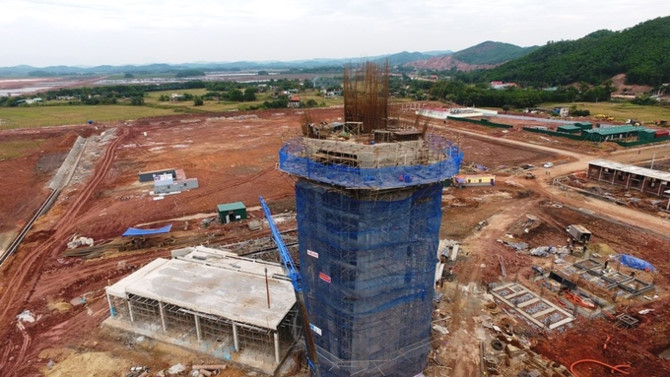 Công trường sân bay hơn 7.000 tỷ đồng ở Quảng Ninh
