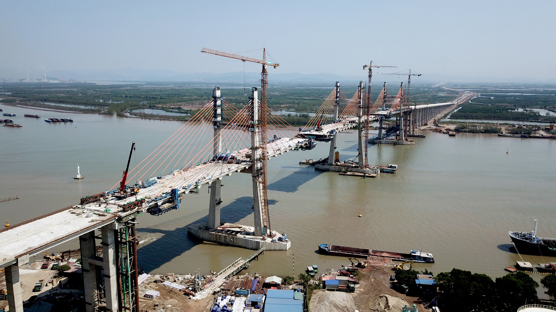 Hai dai du an nghin ty keo Ha Noi gan voi Ha Long hinh anh 10