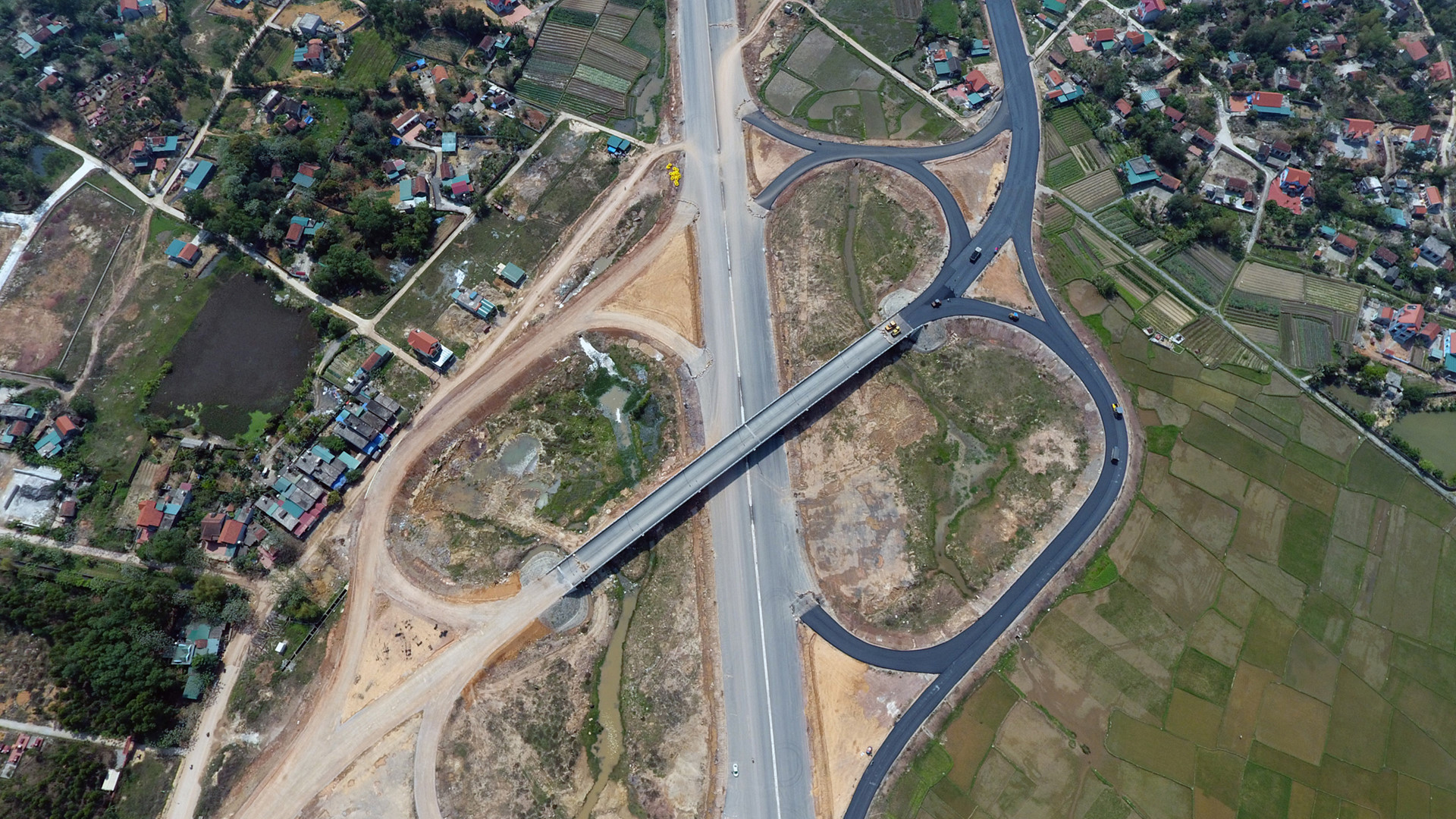 Hai dai du an nghin ty keo Ha Noi gan voi Ha Long hinh anh 44