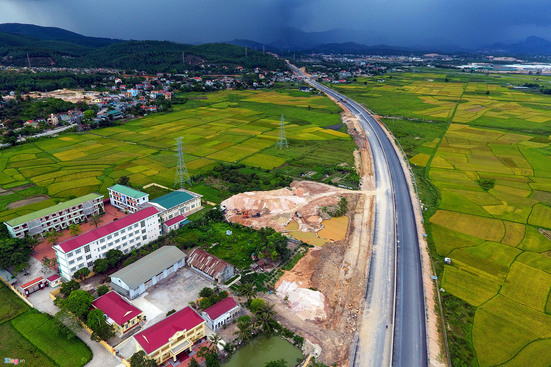 Bất động sản Vuông | CAO TỐC 12.000 TỶ ĐÁNH THỨC THƯƠNG CẢNG VÂN ĐỒN