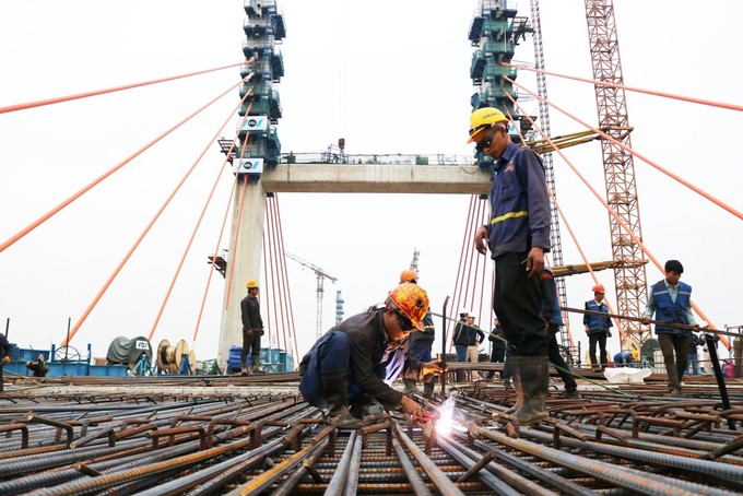 Bất động sản Vuông | Công trường cây cầu hơn 7.000 tỷ nối Quảng Ninh và Hải Phòng