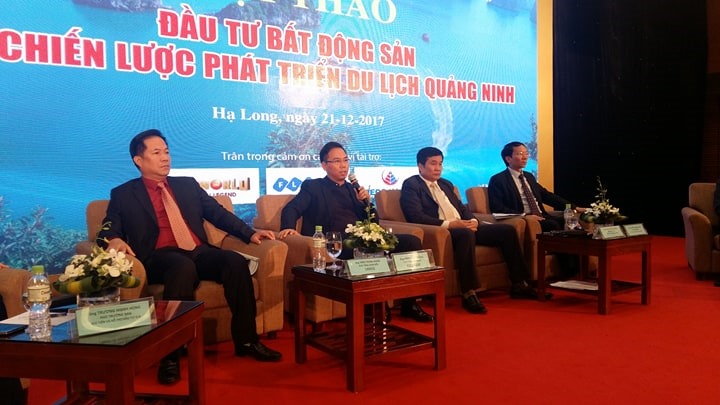 Đại biểu tham dự tọa đàm.