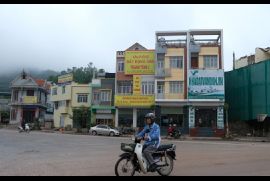Đón đầu đặc khu, đất lên cơn sốt
