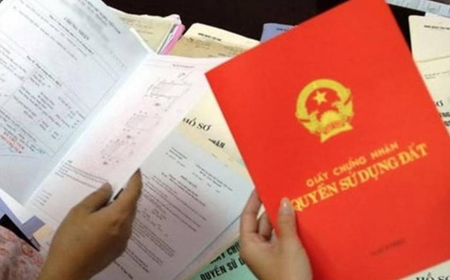 Bỏ sổ hộ khẩu, người mua b&#225;n nh&#224; đất cần nhớ điều n&#224;y để tr&#225;nh kh&#244;ng chuyển nhượng được “sổ đỏ” - Ảnh 1