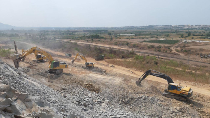 Toàn cảnh dự án cao tốc Phan Thiết - Vĩnh Hảo ngày đêm thi công 5