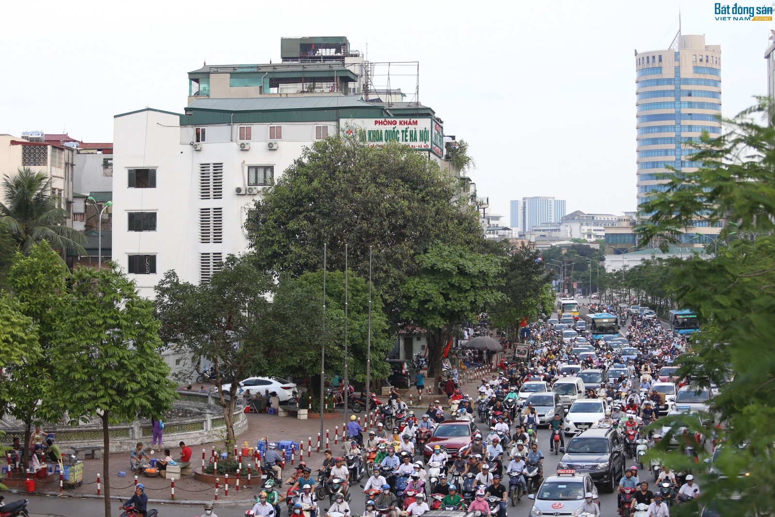 Bất động sản Vuông | Cư dân làng cổ Kim Liên: Hơn 20 năm nhọc nhằn “ngồi trên lửa”