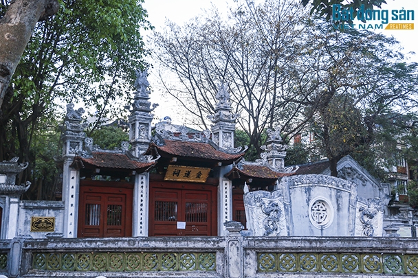 Bất động sản Vuông | Cư dân làng cổ Kim Liên: Hơn 20 năm nhọc nhằn “ngồi trên lửa”