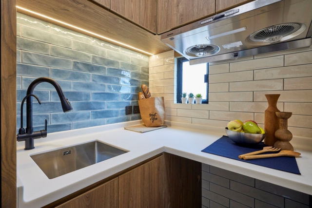 Bất động sản Vuông | Căn hộ chưa đầy 30m² sở hữu thiết kế trong veo và ấm cúng