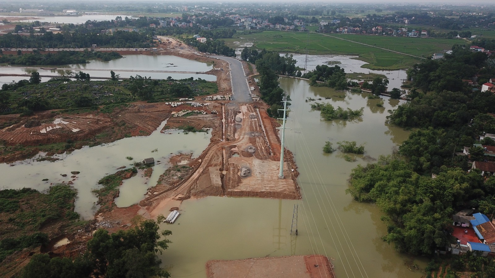 Bất động sản Vuông | Có một Hà Nội lem nhem như hôm nay...