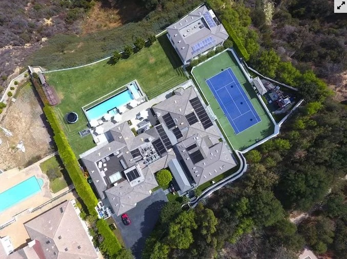 Bất động sản Vuông | Cận cảnh biệt thự 22 triệu USD ở Beverly Hill vừa bán của Gwen Stefani