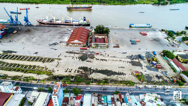 
Cảng Nhà Rồng - Khánh Hội đang được đẩy nhanh tiến độ di dời để bàn giao mặt bằng phát triển khu phức hợp đô thị mới.
