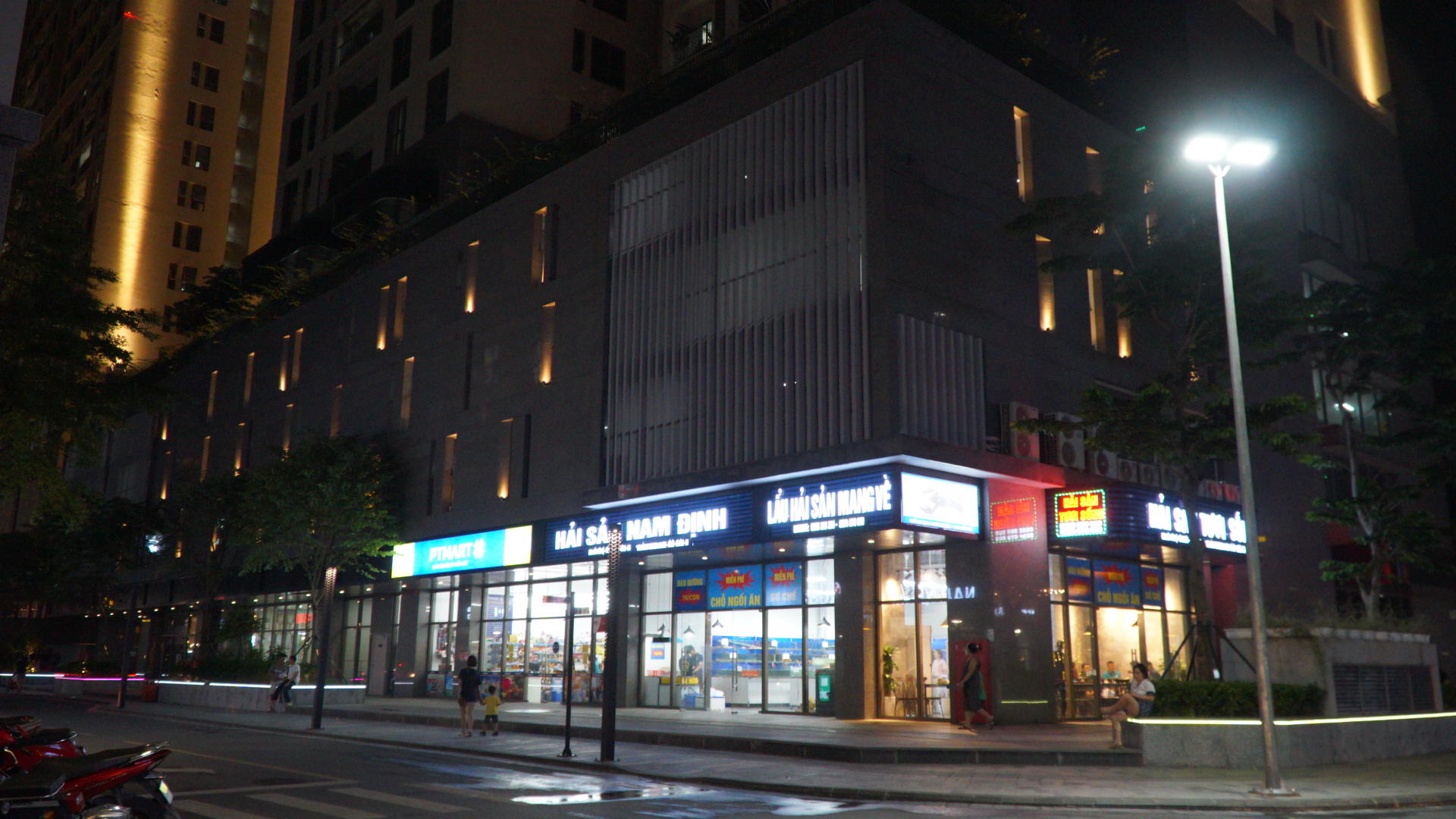 Hiện trạng Shophouse chân đế The Terra An Hưng