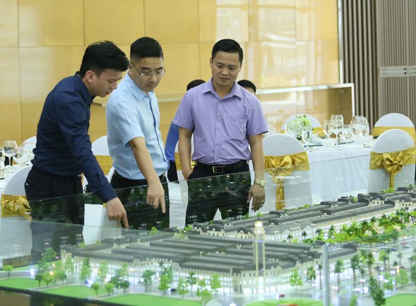 Mở bán dự án liền kề La Casta Văn phú