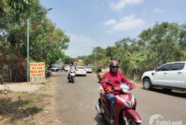 Sốt đất Bình Phước: Cuộc chơi của những “đội lái”