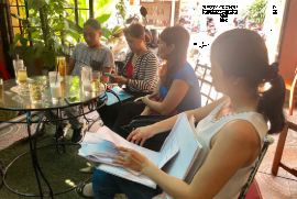 Những "con sâu" làm xấu nghề môi giới (*): Khách hàng lãnh đủ