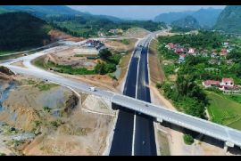 Không đấu thầu quốc tế chọn nhà đầu tư cao tốc Bắc - Nam