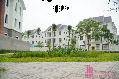 Bán Biệt Thự Geleximco Khu D Đường 13.5m, Hướng Tây Nam, Diện Tích 375m2 View Trường Lômônôxốp