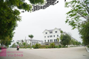 Bán Biệt Thự Geleximco Khu D Căn Góc Siêu Đẹp, Hướng Đông Nam & Tây Nam, Đường 13.5m, Diện Tích 300m2 xây thô hoàn thiện mặt ngoài