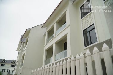 Bán Liền Kề Khu C NV Geleximco 141m², Mặt Tiền 6m, Hướng Tây Bắc, Đường 13,5m Sổ Đỏ Sang Tên Ngay