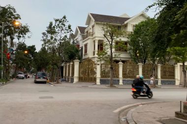 Bán Lô Biệt Thự Văn Phú Diện Tích 200m², Mặt Tiền 10m, Hướng Chính Bắc, Đường 12m Giá Tốt