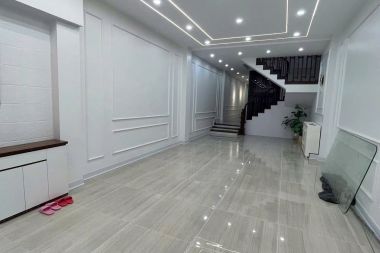 Bán lô TT Văn Phú diện tích 90,2m², mặt tiền 4,5m, hướng Đông Bắc Nhà hoàn thiện đẹp, có thang máy, mặt đường 12m