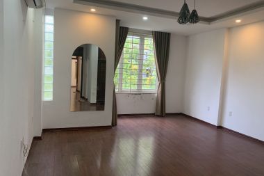Cho thuê Liền kề Văn Phú LK20B9 diện tích 99,92m2 mặt tiền 5m hướng Đông Nam đường 19,5m nhà hoàn thiện điện nước đầy đủ ngay gần Lotte