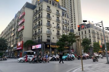 BÁN CĂN LIỀN KỀ SHOPHOUSE LÔ V10 DỰ ÁN THE TERRA AN HƯNG, NHÀ ĐÃ HOÀN THIỆN, CÓ THANG MÁY