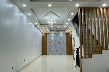 BÁN CĂN LIỀN KỀ LÔ U03 KĐT ĐÔ NGHĨA (KHU D DƯƠNG NỘI): DIỆN TÍCH 75M2, MẶT TIỀN 5M HƯỚNG ĐÔNG BẮC. NHÀ ĐÃ HOÀN THIỆN ĐẸP, ĐỦ ĐỒ NỘI THẤT CƠ BẢN