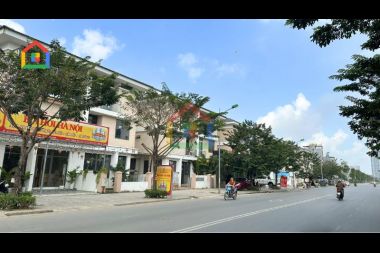 BÁN BIỆT THỰ LÔ GÓC PHÂN KHU AN PHÚ KĐT DƯƠNG NỘI (KHU A) DIỆN TÍCH 203.6M2 MẶT TIỀN 30M HƯỚNG ĐÔNG NAM, TÂY NAM NHÀ ĐANG CHO THUÊ SẴN DÒNG TIỀN HÀNG THÁNG VỊ TRÍ ĐẸP TRỤC ĐƯỜNG LỚN