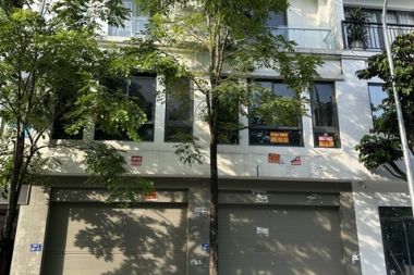 BÁN LIỀN KỀ KHU C KĐT GELEXIMCO: DIỆN TÍCH 74M2, MẶT TIỀN 4M HƯỚNG TÂY NAM VIEW TRƯỜNG QUỐC TẾ 