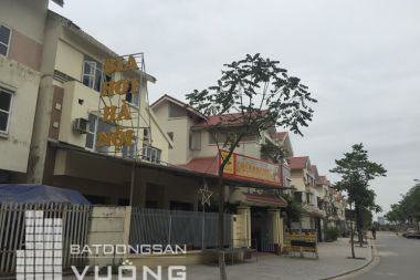 Bán Biệt thự 250 m<sup>2</sup> phân khu BTVP lô BT9 Khu đô thị Văn Phú
