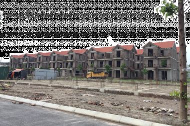 Bán biệt thự Phú Lương diện tích 240m2 hướng Nam giá 26tr/m2 tiền đất