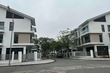 Bán lô biệt thự An Vượng Shop Villas khu đô thị Dương Nội, gần Aeon Mall, diện tích 180m2 mặt tiền 9m